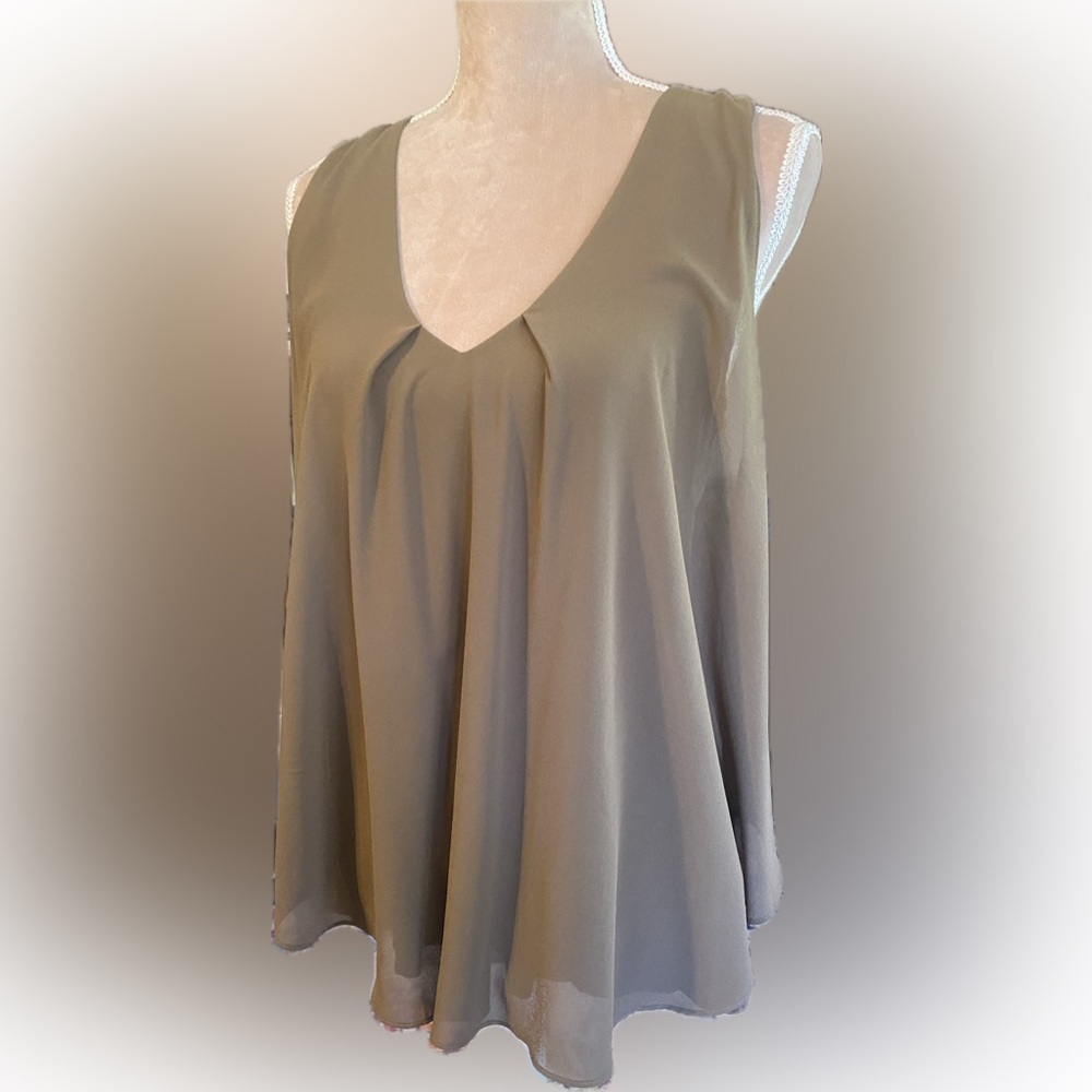 Women’s Olive Green Sleeveless V-Neck Flowing Top - Picture 2 of 4